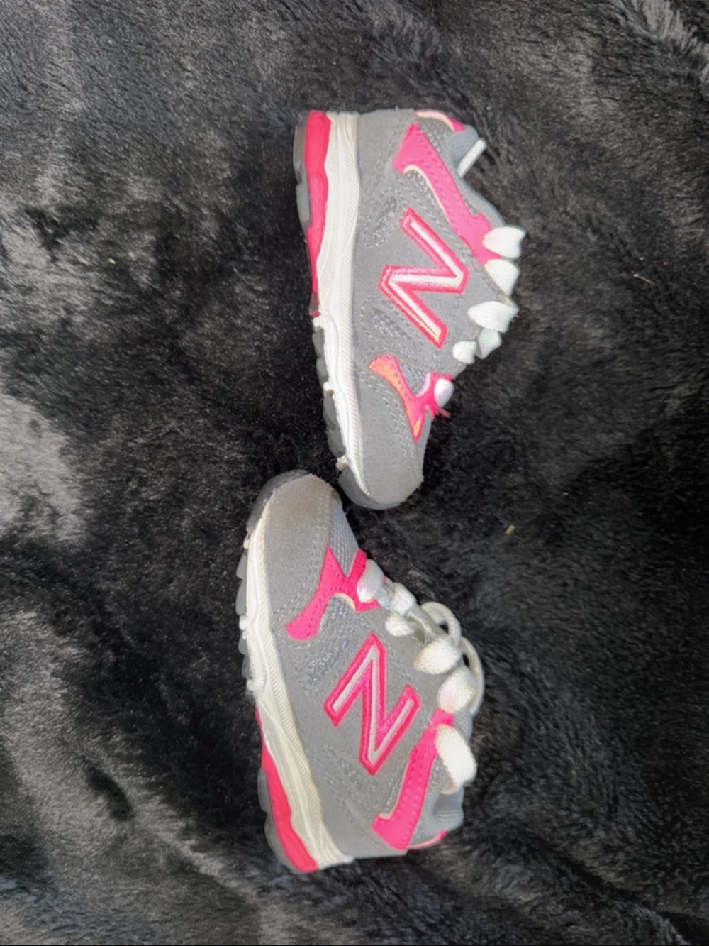 New Balance Kids Gray and Pink Trail-Ready Sneakers